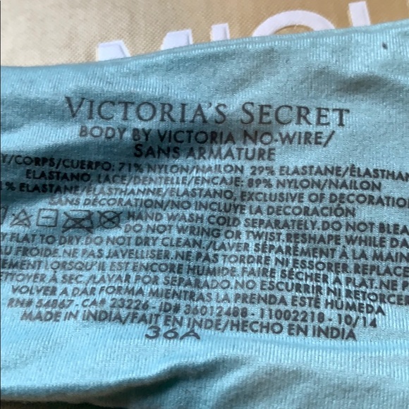 VS lightly lined no wire 36A bra body by VS - Picture 3 of 3